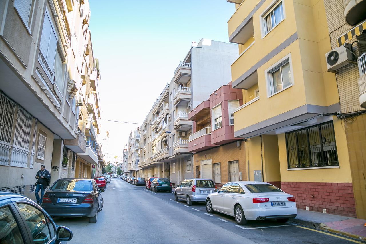 Homely Apartments Blasco Ibanez Torrevieja Luaran gambar