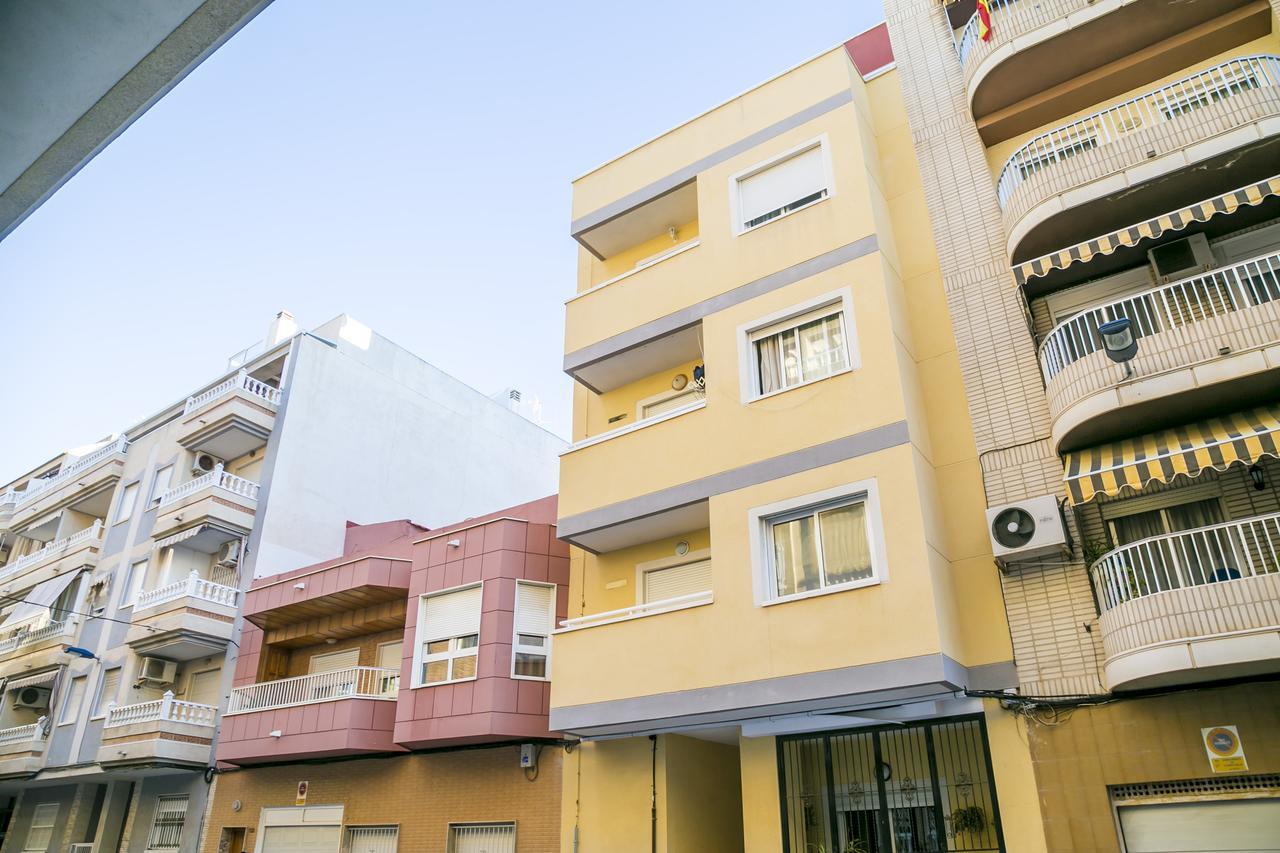 Homely Apartments Blasco Ibanez Torrevieja Luaran gambar