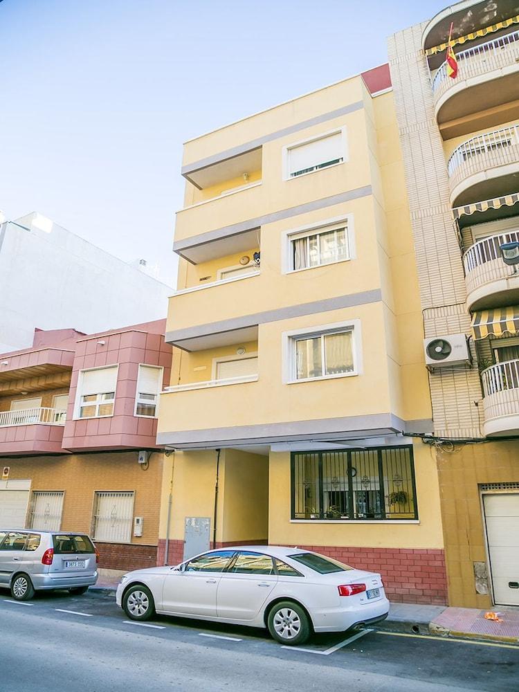 Homely Apartments Blasco Ibanez Torrevieja Luaran gambar